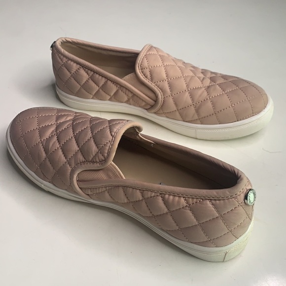 Steve Madden Quilted Slip On Sneaker Casual Rose Blush neutral 6 - Picture 11 of 12